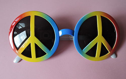 Rainbow-Peace-Brille